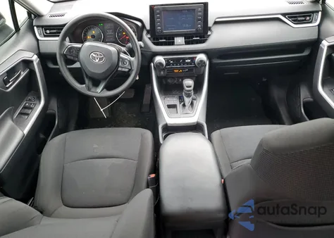 2019 Toyota Rav4 Le z USA, uszkodzony, nr VIN 2T3H1RFV7KW055969
